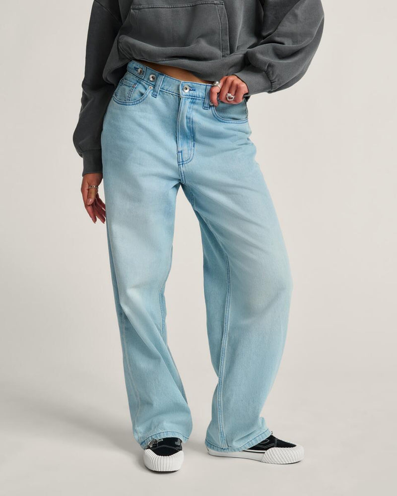 Load image into Gallery viewer, Vans Women&#39;s Cinched Check 5 Pockets Pants Light Stonewash VN000R4STTJ
