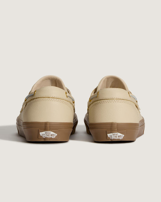 Vans Unisex 2-Eyelet Boat Shoes Leather Tan VN000Z11TAN