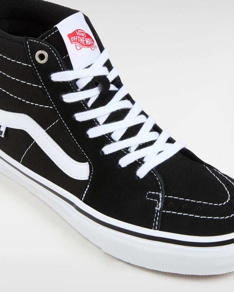 Load image into Gallery viewer, Vans Men&#39;s Skate SK8-Hi Shoes Black/White VN0A5FCCY28
