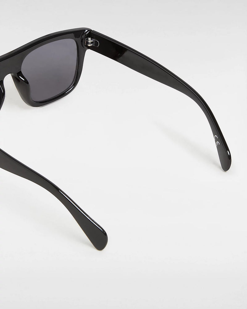 Load image into Gallery viewer, Vans Spicoli Squared Off Sunglasses Black VN0A7PR1BLK
