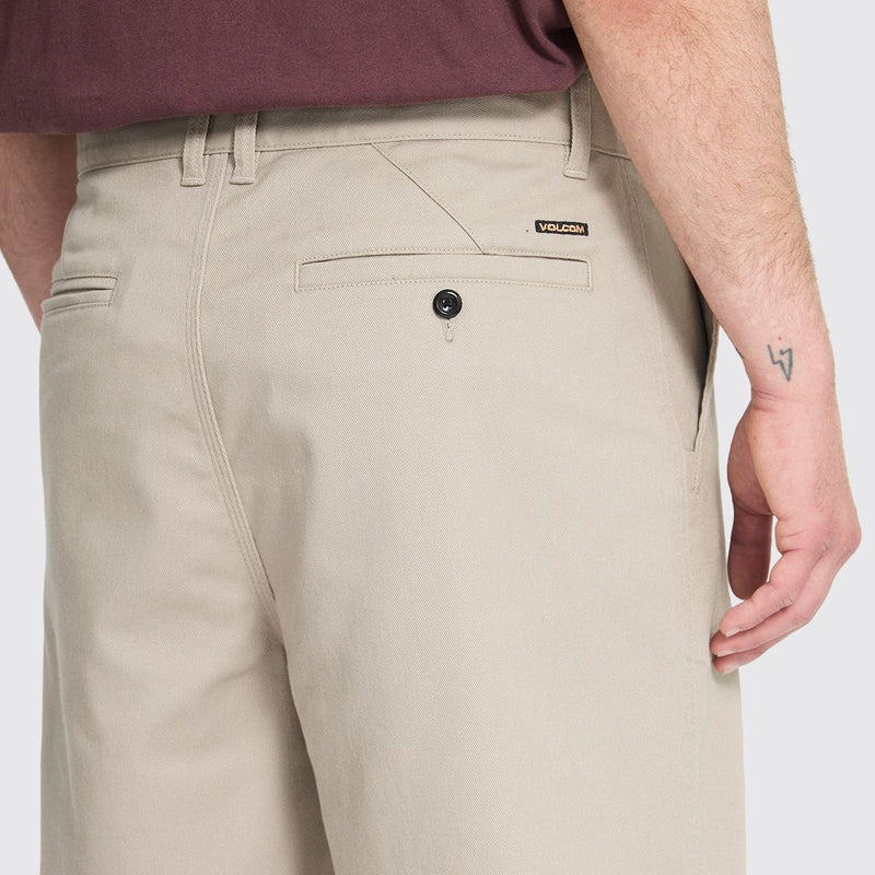 Load image into Gallery viewer, Volcom Men's Billow 22" Short Light Khaki A0912617_LKH
