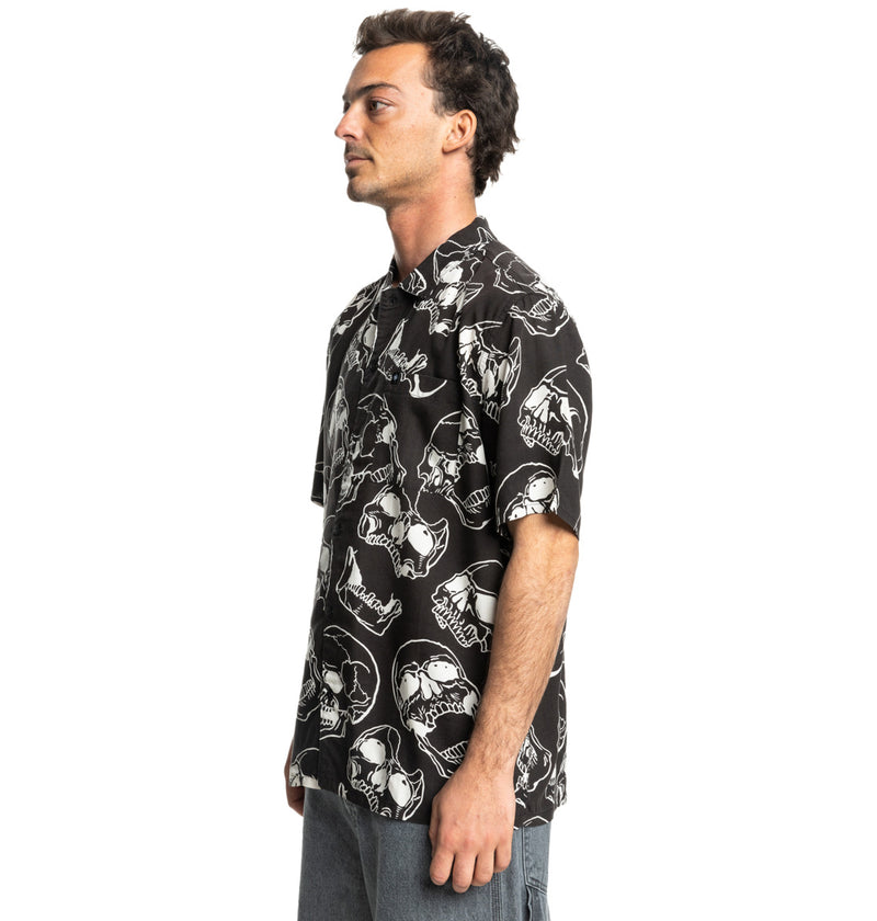 Load image into Gallery viewer, DC Men&#39;s Fracture Short Sleeve Shirt Black Skully Print ADYWT03115-XKWK
