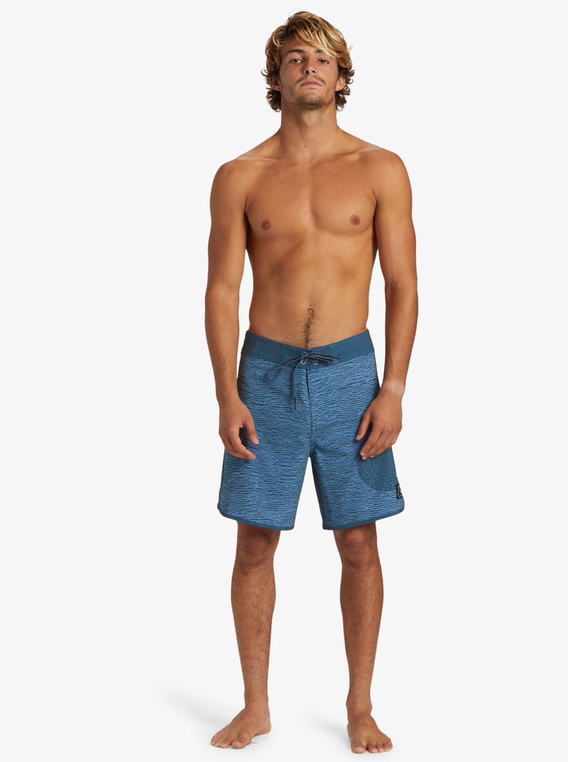 Load image into Gallery viewer, Quiksilver Men&#39;s Scallop Blank Canvas 18&quot; Boardshorts Midnight Navy AQYBS03660-BSL8
