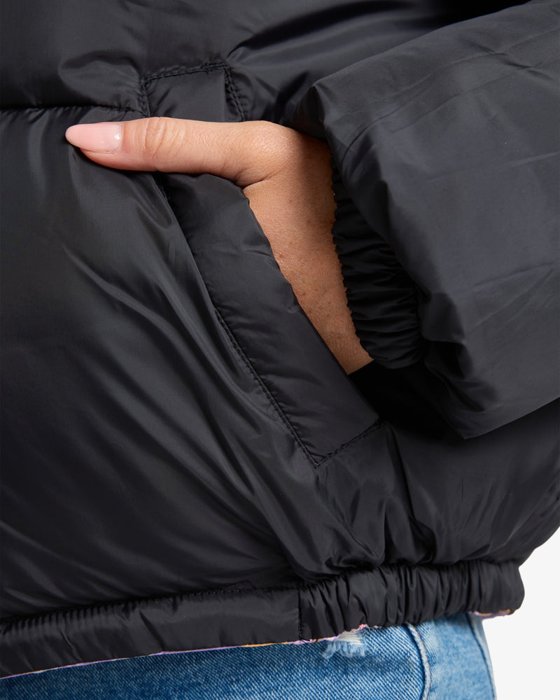 Load image into Gallery viewer, Billabong Women&#39;s Cozy Puffer Reversible Down Jacket Multico EBJJK00140-WBT0
