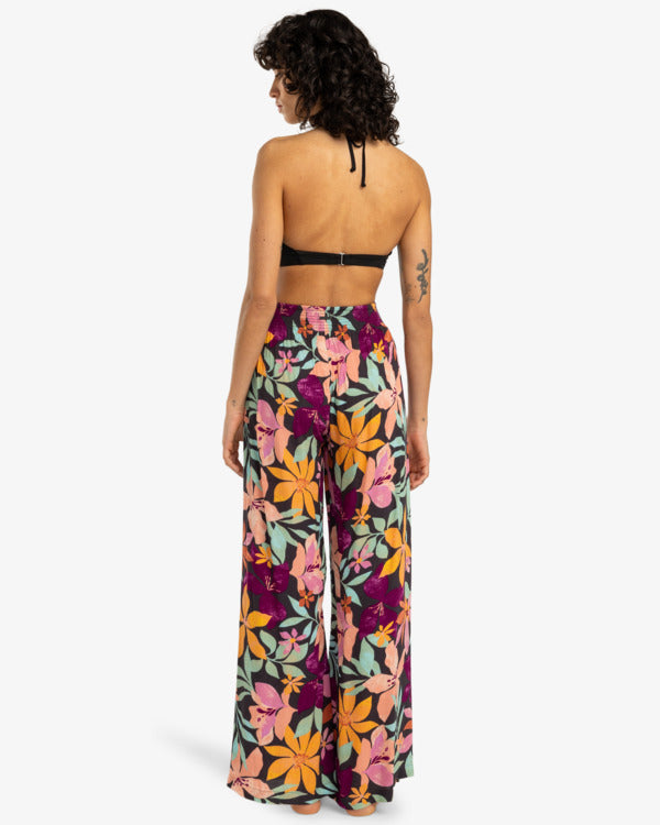 Load image into Gallery viewer, Billabong Women&#39;s Split Spirit Relaxed Fit Pants Night Tropical EBJNP00127-BQT0
