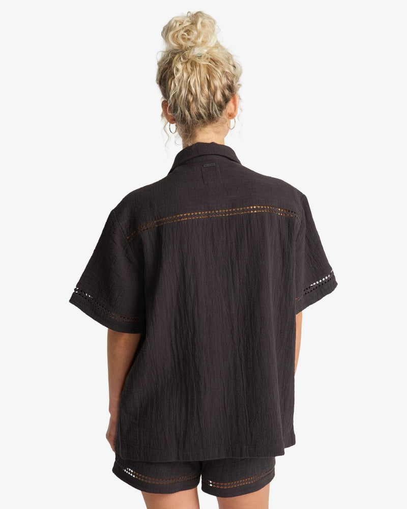 Load image into Gallery viewer, Billabong Women's Summers End Short Sleeve Shirt Black Sands EBJWT00126-BSD
