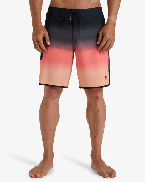 Billabong Men's 73 Theme Pro 18.5