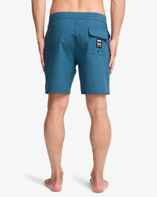 Load image into Gallery viewer, Billabong Men's Every Other Day Low Tide Boardshorts Real Teal EBYBS00123-BPR0
