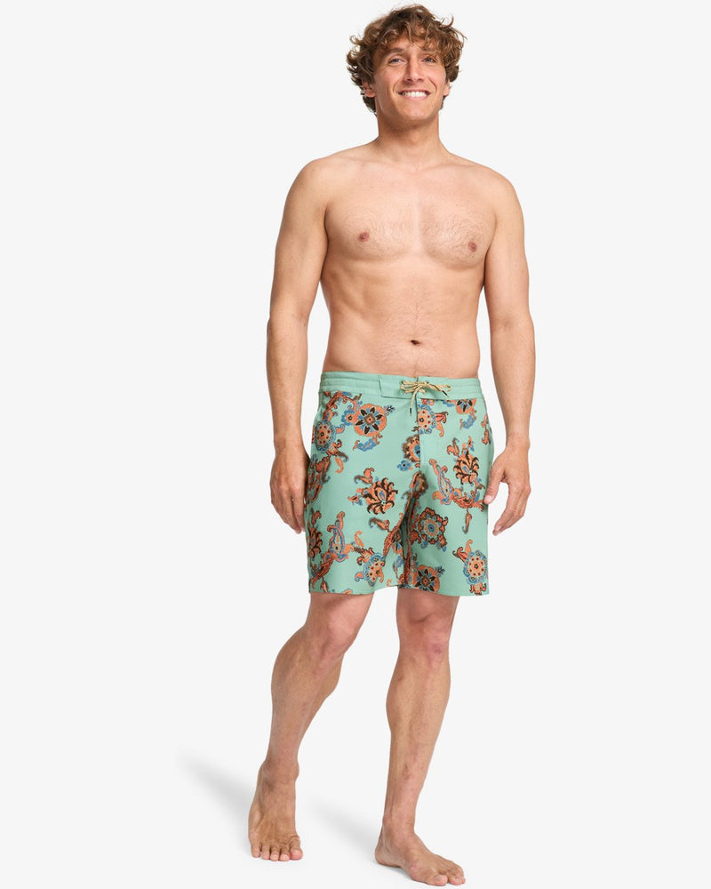 Load image into Gallery viewer, Billabong Good Times Low Tide Boardshorts Green Ash EBYBS00127-GGV1
