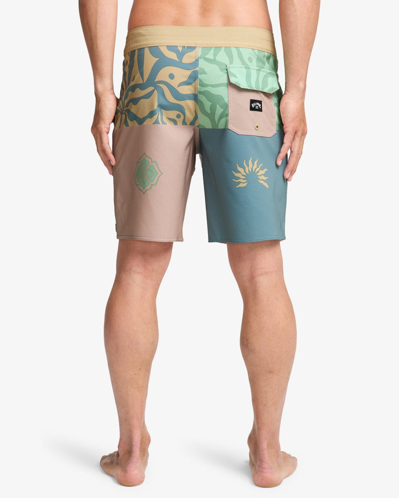 Load image into Gallery viewer, Billabong Men's Reflection Pro Boardshorts Cloud Purple EBYBS00128-SHA6
