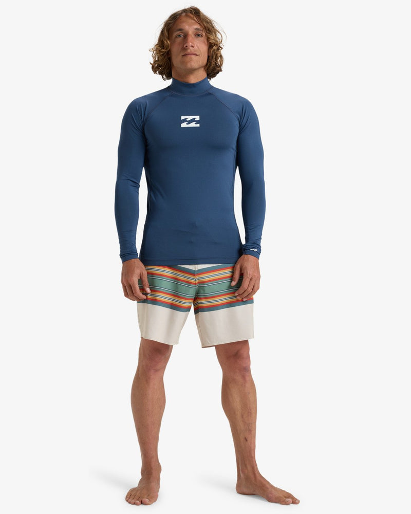 Load image into Gallery viewer, Billabong Men&#39;s Waves All Day Long Sleeve UPF 50 Rash Vest Midnight EBYWR00102-BSN0
