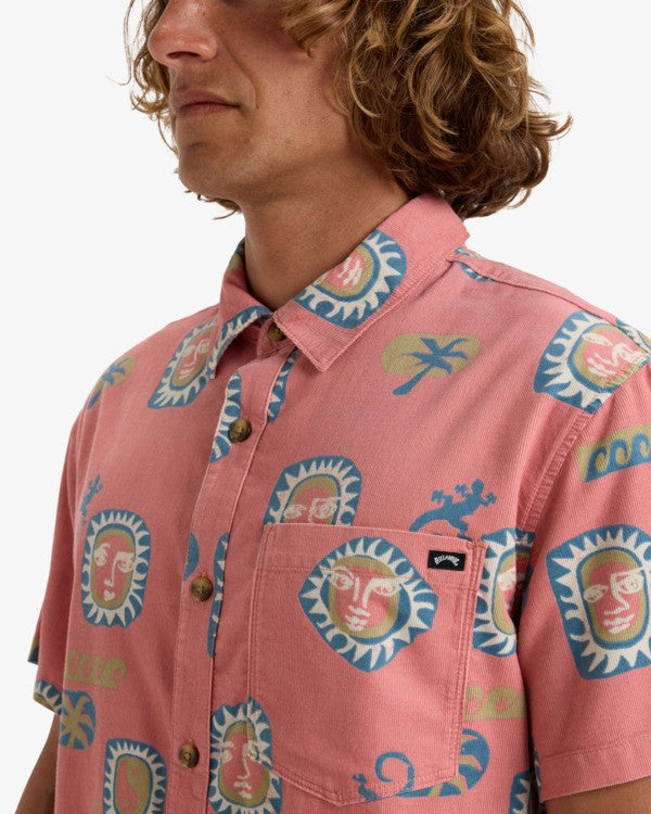 Load image into Gallery viewer, Billabong Men&#39;s Solana Short Sleeves Shirt Dusty Pink EBYWT03008-DTP
