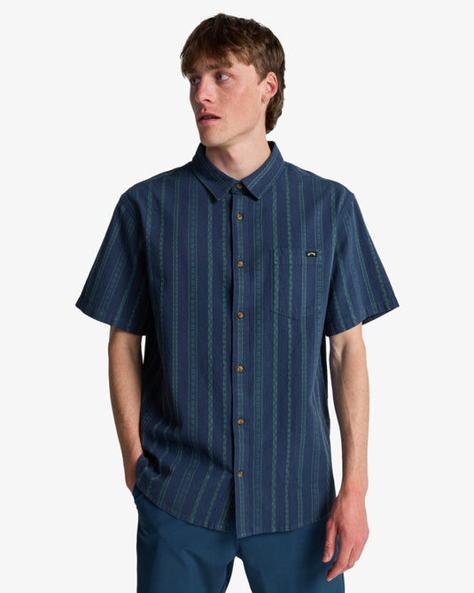 Billabong Men's Sundays Jacquard Short Sleeve Shirt Denim EBYWT03021-DEN