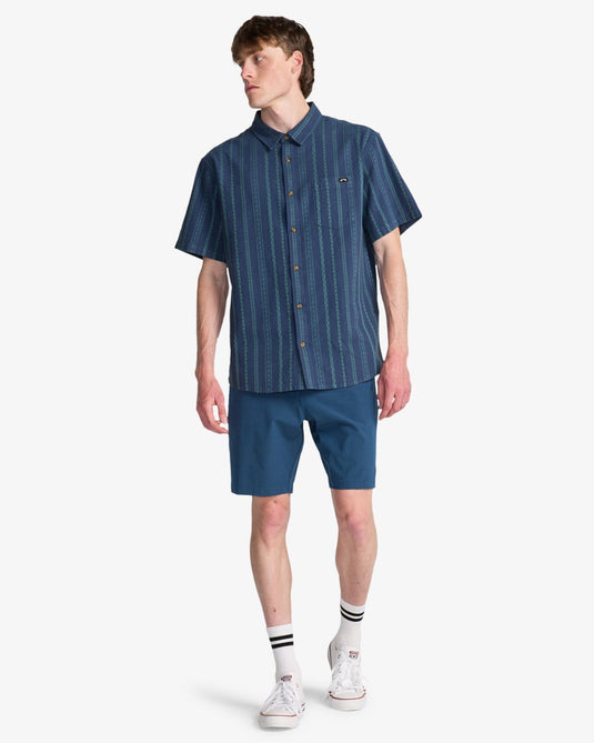 Billabong Men's Sundays Jacquard Short Sleeve Shirt Denim EBYWT03021-DEN