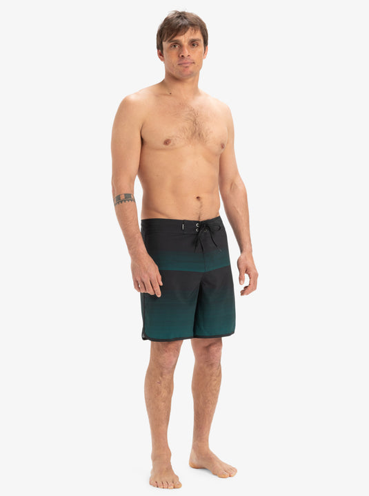 Quiksilver Men's Surfsilk Scallop 18'' Board Shorts Teal Green Tijuana EQYBS04862-BSJ6