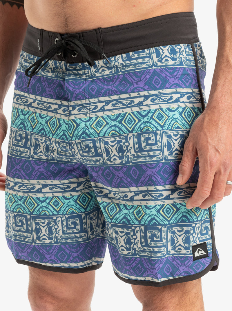 Load image into Gallery viewer, Quiksilver Men&#39;s Surfsilk Scallop 18&#39;&#39; Board Shorts Global Heat Dusted Peri EQYBS04862-PMG6
