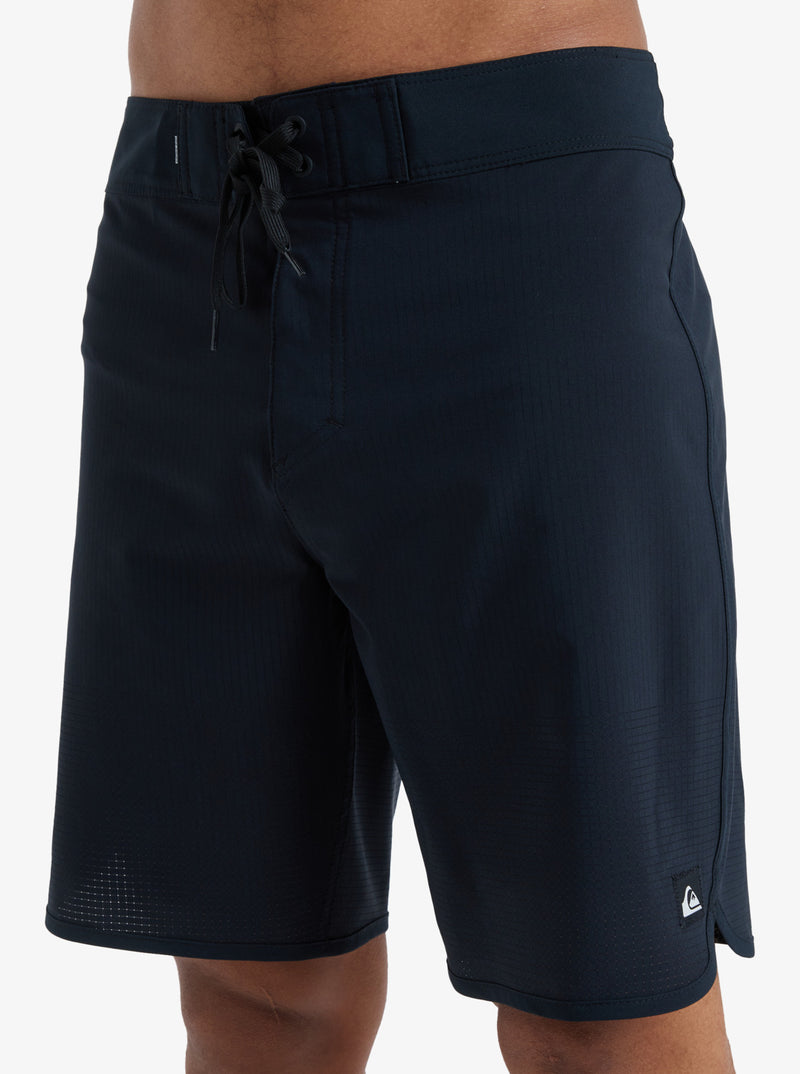 Load image into Gallery viewer, Quiksilver Men&#39;s Highline Scallop 19&#39;&#39; Board Shorts Black EQYBS04865-KVJ0
