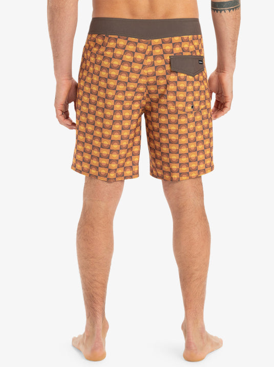 Quiksilver Men's Surfsilk Leg 18" Board Shorts Florever Bran EQYBS04889_CMN6