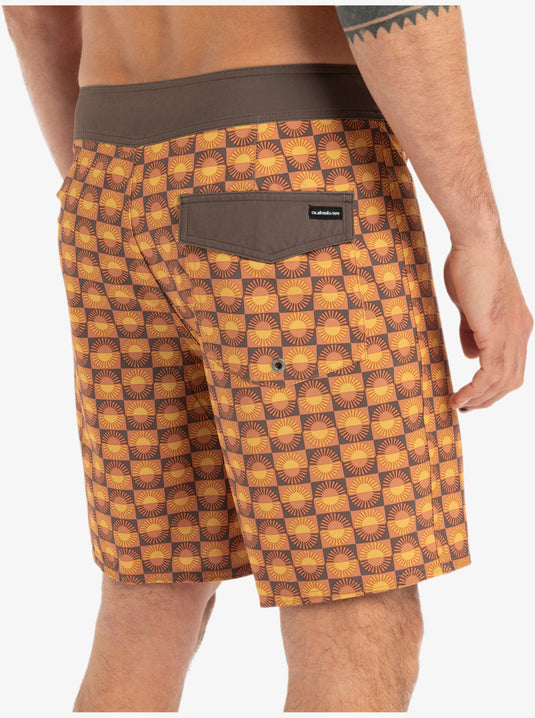 Quiksilver Men's Surfsilk Leg 18" Board Shorts Florever Bran EQYBS04889_CMN6