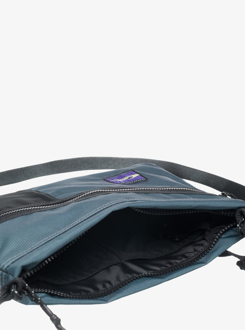 Load image into Gallery viewer, Quiksilver Men&#39;s Cross Body 0.5L Crossbody Bag Dark Shadow EQYBT03038-KRP0
