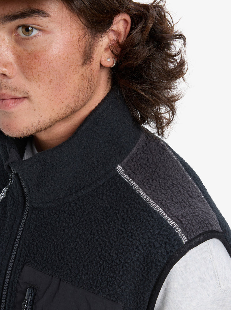 Load image into Gallery viewer, Quiksilver Men&#39;s Clean Coast Gillet Full Zip Fleece Black EQYPF03067-KVJ0
