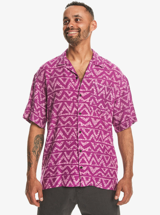 Quiksilver Men's Bogfold Short Sleeve Comfort Fit Shirt Violet Heritage Geo 64 Tonal EQYWT04562-PHP6