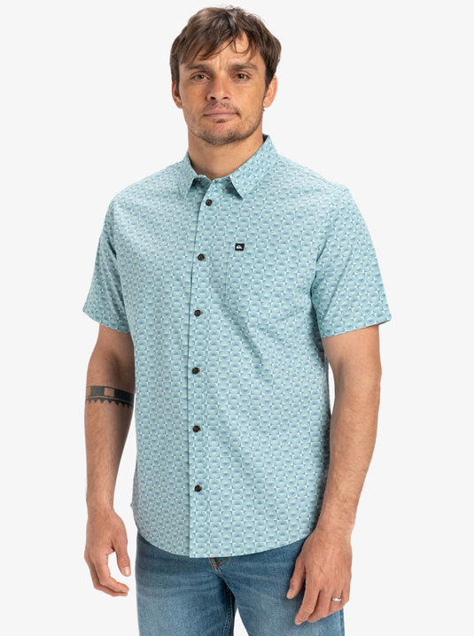 Quiksilver Men's Apero Organic Classic Short Sleeve Shirt Aquifer Florever EQYWT04606-BGW6
