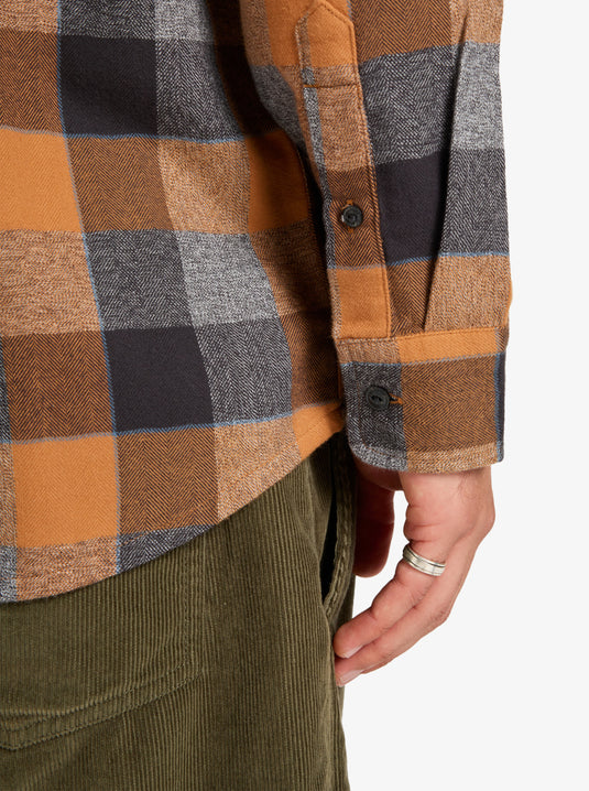 Quiksilver Men's Motherfly Plaid Long Sleeve Shirt Almond Motherfly Check EQYWT04642-CMD1