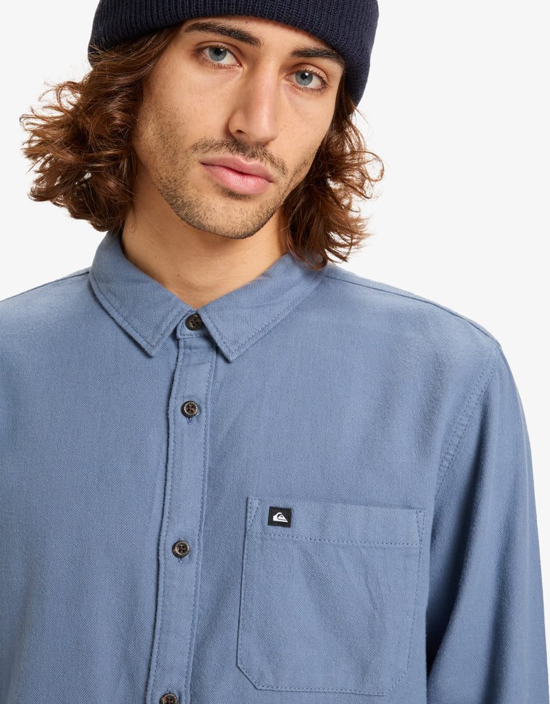 Load image into Gallery viewer, Quiksilver Men&#39;s Motherfly Solid Long Sleeve Shirt China Blue EQYWT04651-BND0
