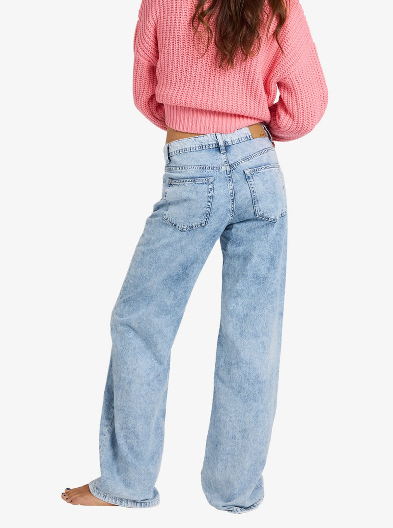 Load image into Gallery viewer, Roxy Women's Dawn Patrol Mid Loose Fit Denim Jeans Sunbleached ERJDP03340-BFB0
