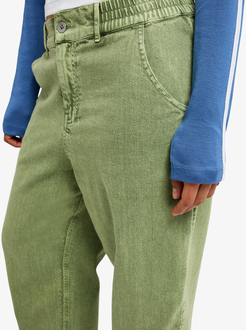 Load image into Gallery viewer, Roxy Women's Break My Soul Elastic Waist Pants Oil Green ERJNP03621-GLD0
