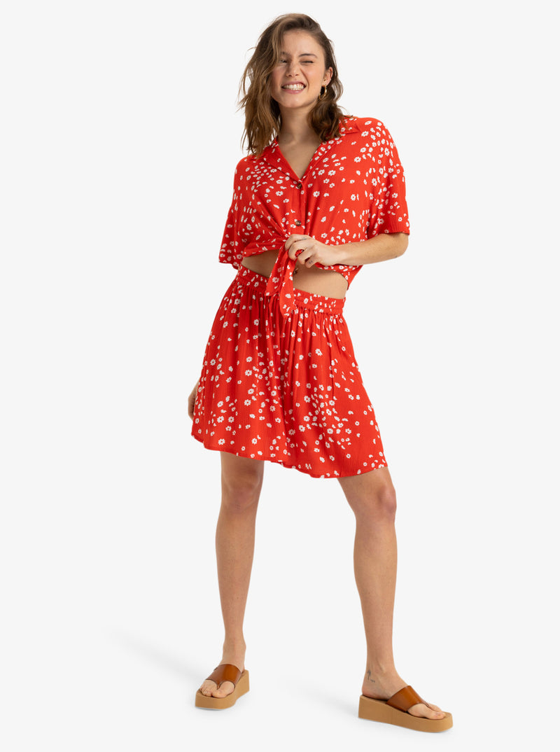 Load image into Gallery viewer, Roxy Women&#39;s Salty Sweet Woven Top Poppy Red Dancing Ditsy ERJWT03679_RNN7

