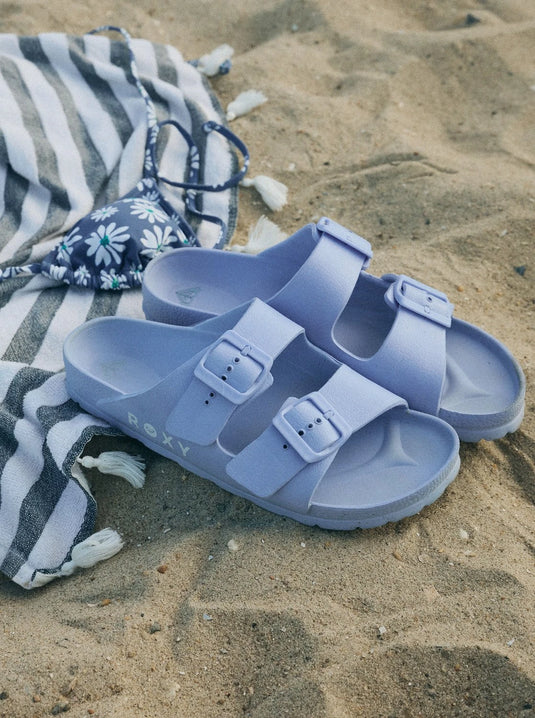 Flip Flops & Sandals