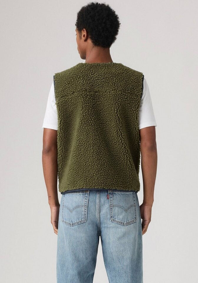 Load image into Gallery viewer, Levi's Men's Seacliff Sherpa Vest Olive Night Green 007S50002
