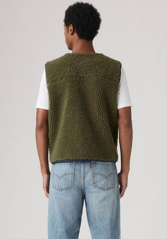 Levi's Men's Seacliff Sherpa Vest Olive Night Green 007S50002