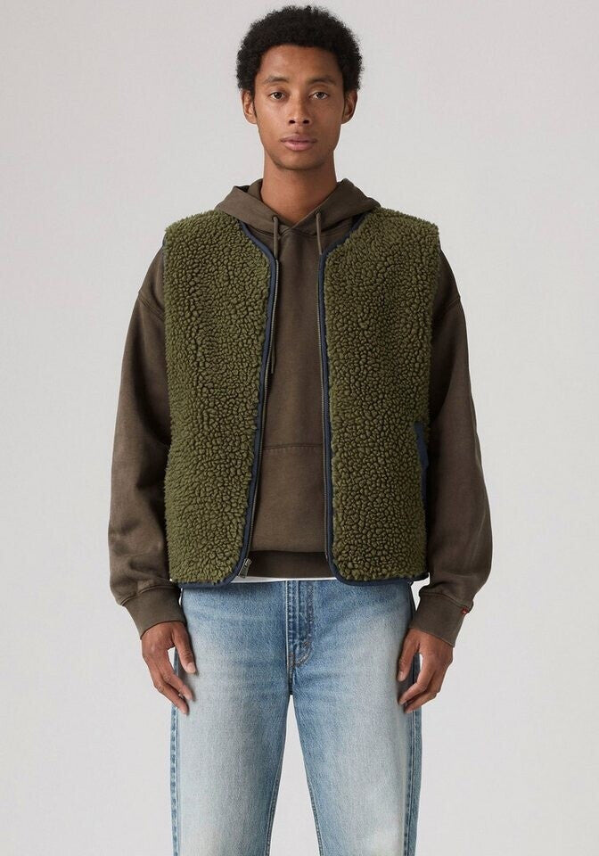 Load image into Gallery viewer, Levi's Men's Seacliff Sherpa Vest Olive Night Green 007S50002
