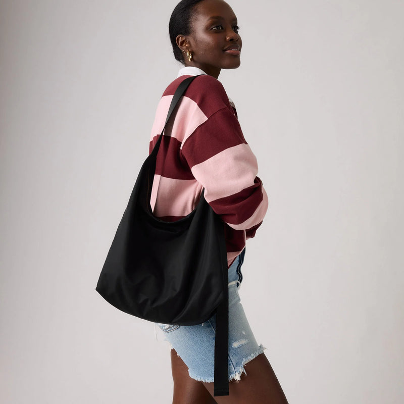 Load image into Gallery viewer, Levi's Women's Alexandra Bag Caviar Black 005F20000
