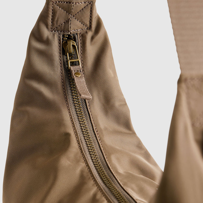 Load image into Gallery viewer, Levi's Women's Alexandra Bag Canteen Brown 005F20001
