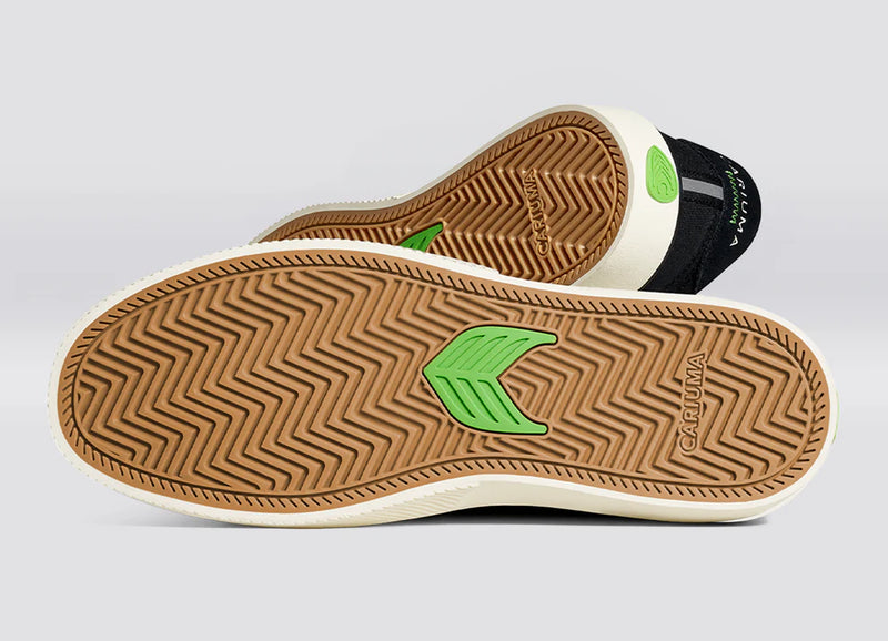 Load image into Gallery viewer, Cariuma Men&#39;s Naioca Pro Suede And Canvas Ivory Logo Shoes Black 511707B06-M095
