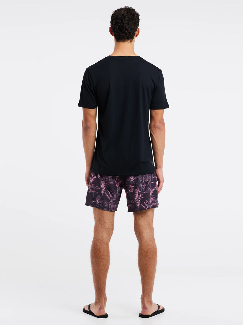 Load image into Gallery viewer, Protest Men&#39;s Legundi Surf Regular Fit T-Shirt True Black 7718100_290
