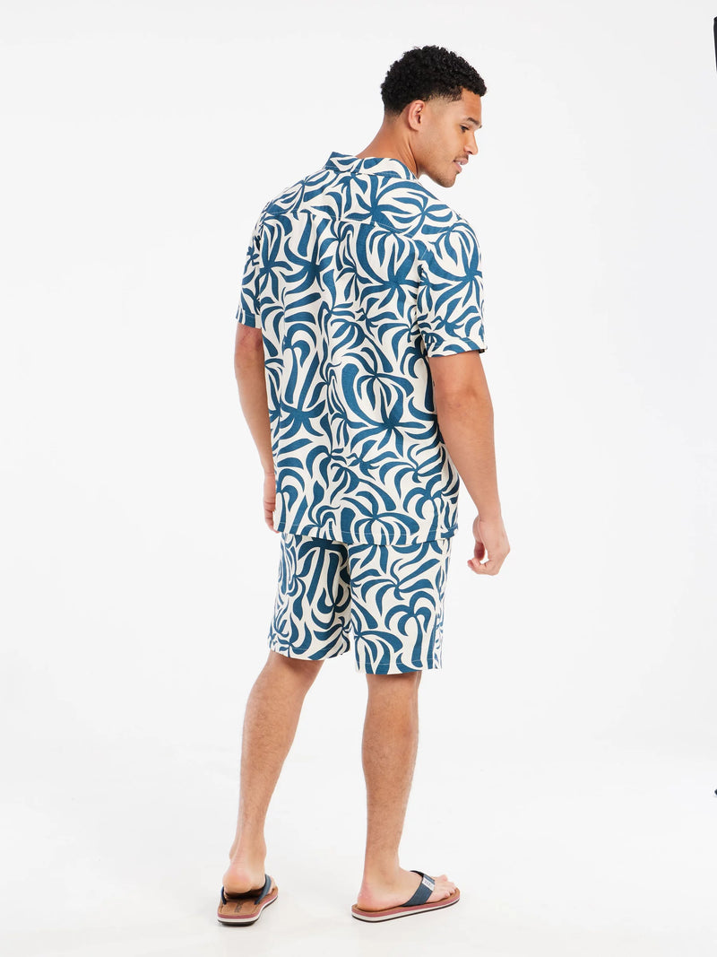 Load image into Gallery viewer, Protest Men&#39;s Dre Short Sleeve Shirt Raku Blue 15751000_394

