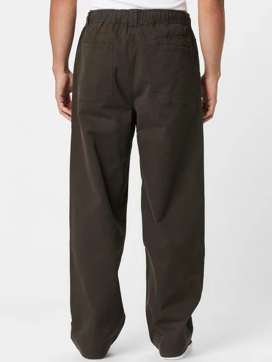 Load image into Gallery viewer, Volcom Men&#39;s Chillow Pleat EW Pants Cacao A1232500-CAO
