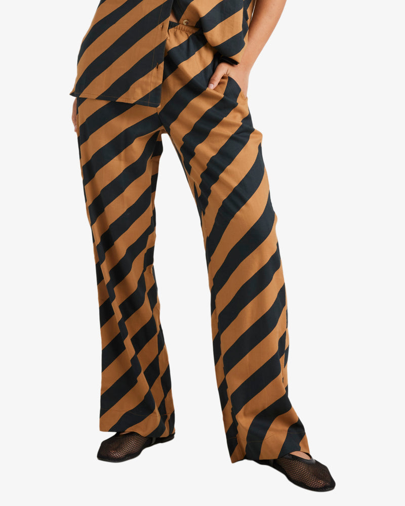 Load image into Gallery viewer, RVCA Women&#39;s Milspec Stripe Holiday Wide Leg Pants Camel UVJNP00153-CAM
