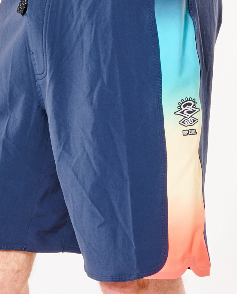 Load image into Gallery viewer, Rip Curl Mirage 3/2/1 Ultimate 19&quot; Boardshort Multico CBOBU9-3282
