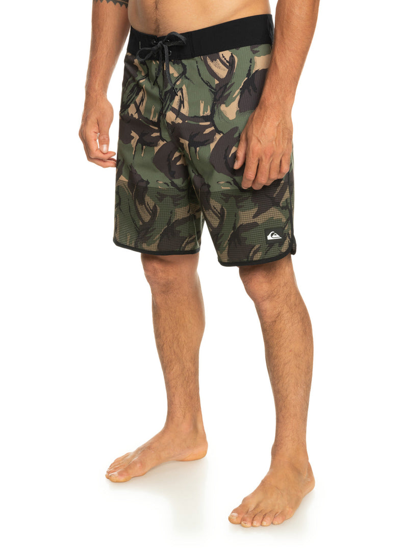 Load image into Gallery viewer, Quiksilver Highlite Scallop 19 Board Shorts Camo EQYBS04761-CQY6
