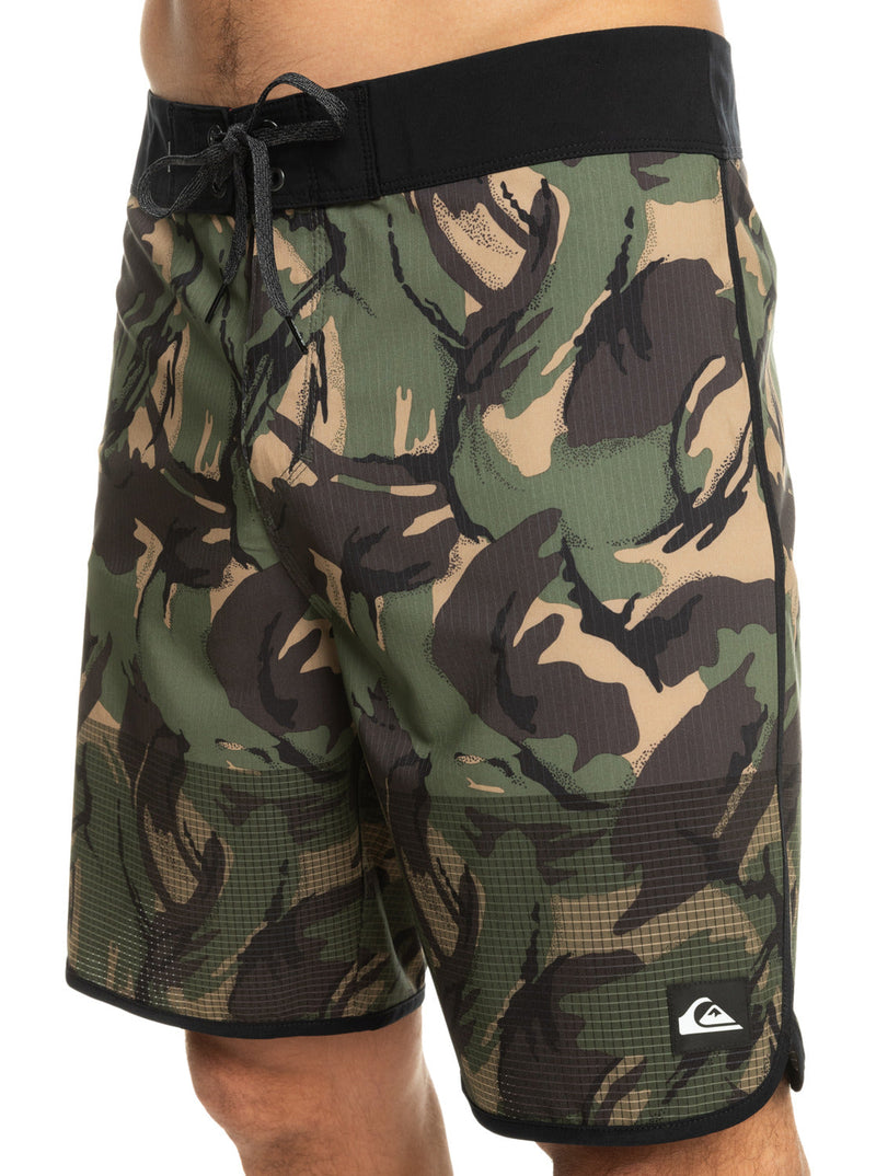 Load image into Gallery viewer, Quiksilver Highlite Scallop 19 Board Shorts Camo EQYBS04761-CQY6

